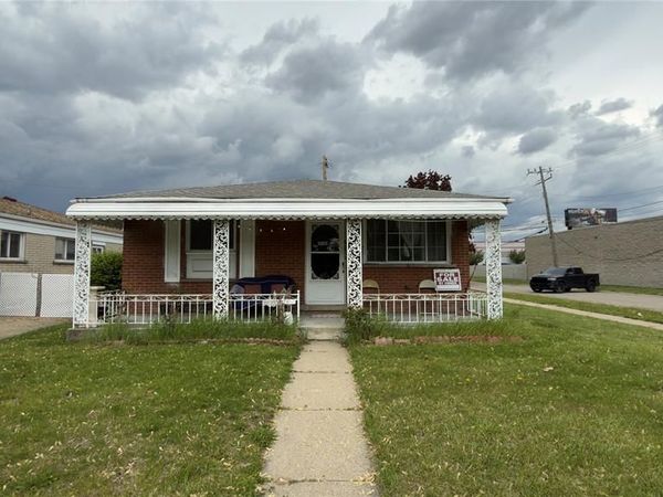 24104 Hass Street, Dearborn Heights, MI 48127