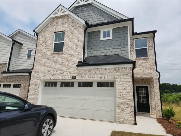 1050 Sunny Lake Drive , Lawrenceville, GA 30043
