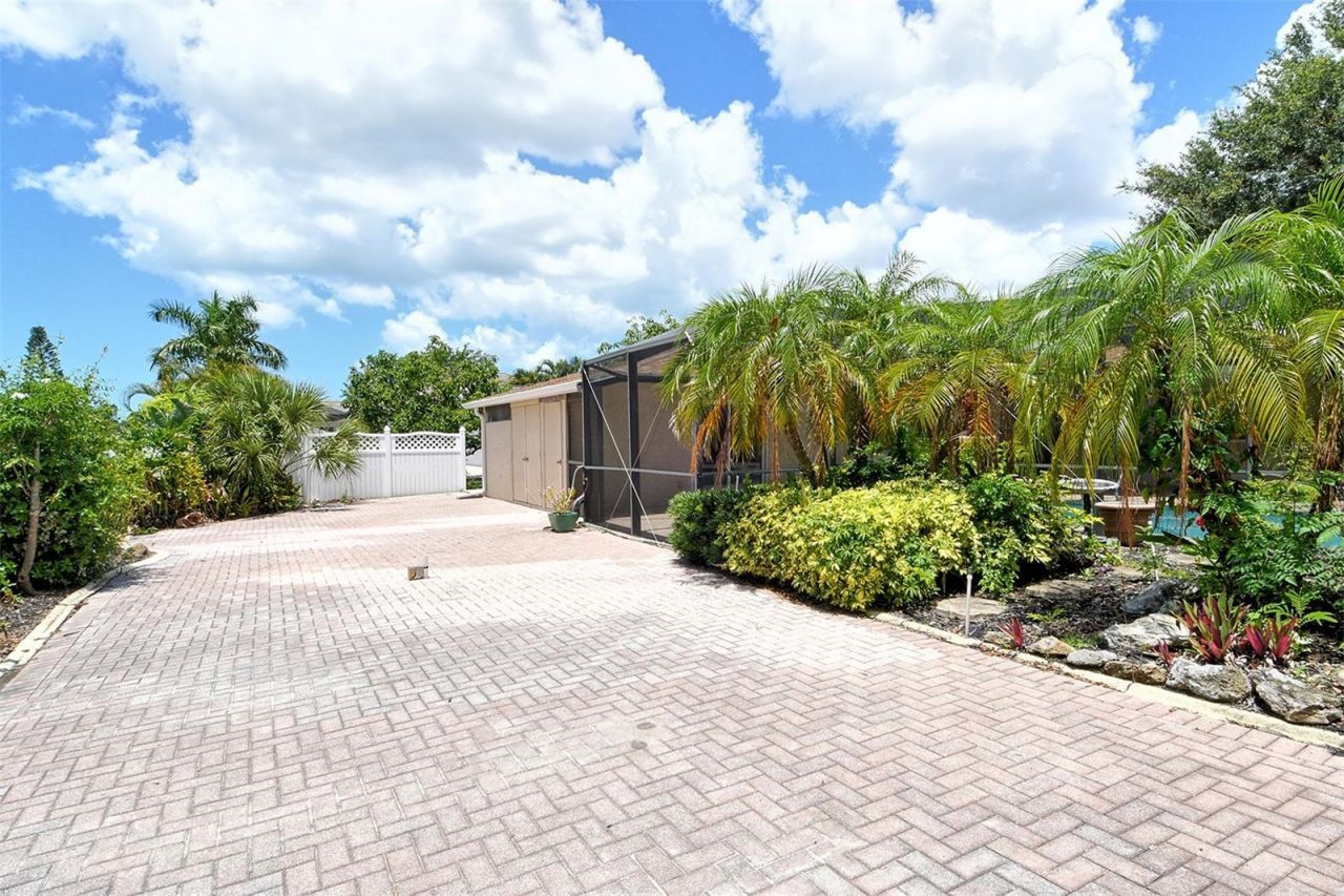 3140 Espanola Drive , Sarasota, FL 34239 Photo