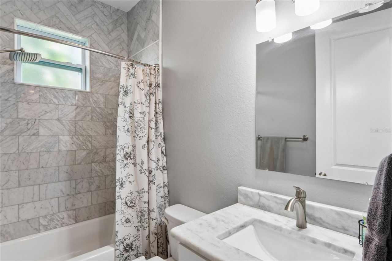 2424 12th Street S, Saint Petersburg, FL 33705 Photo