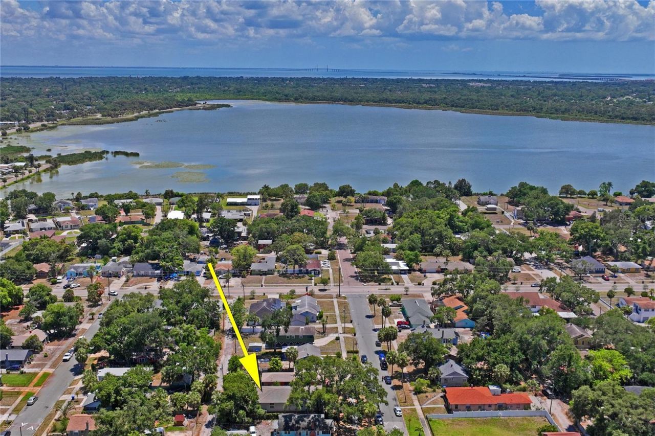 2424 12th Street S, Saint Petersburg, FL 33705 Photo