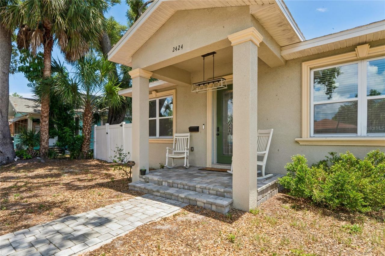 2424 12th Street S, Saint Petersburg, FL 33705 Photo