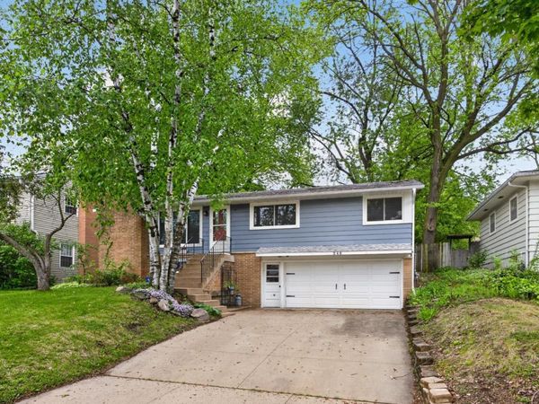 548 22nd Street NE, Rochester, MN 55906