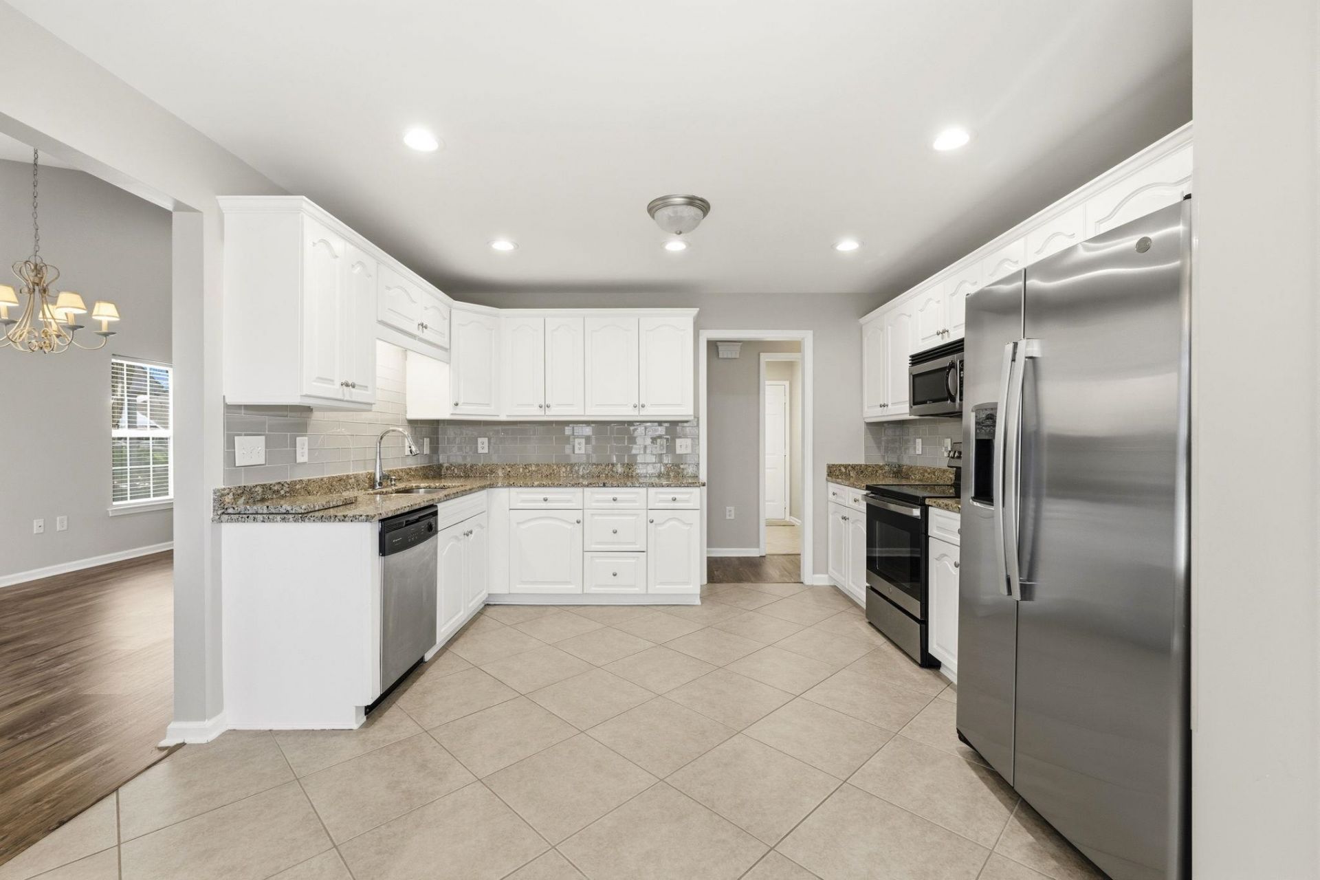549 Pennington Loop Photo 11