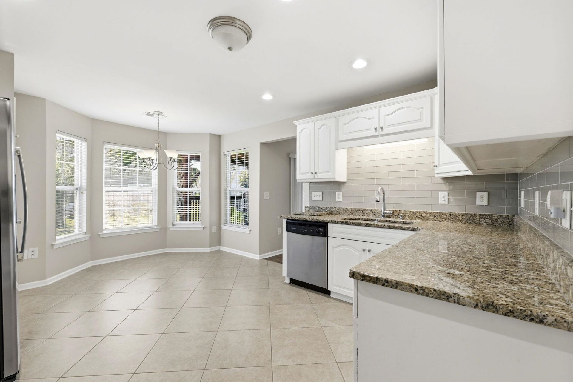 549 Pennington Loop Photo 14