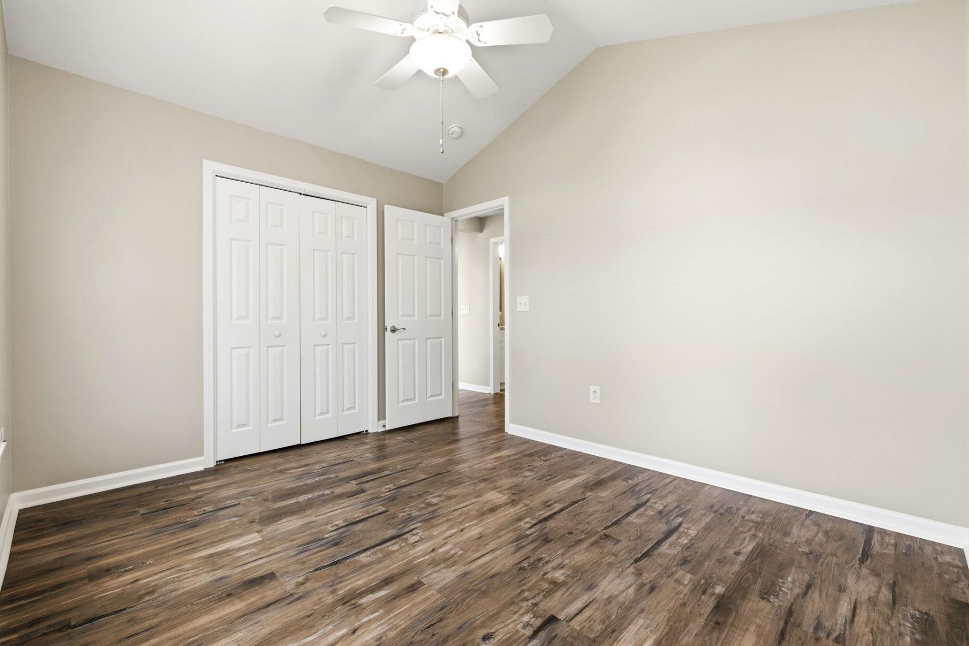 549 Pennington Loop Photo 26
