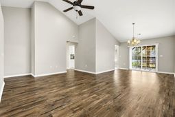 549 Pennington Loop photo 4