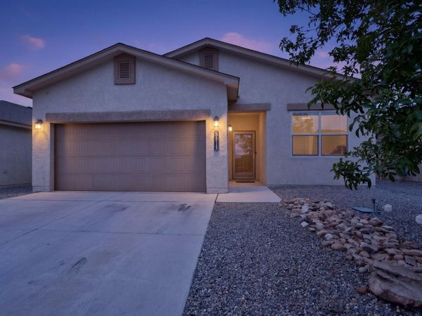 5813 Colfax Place NE, Rio Rancho, NM 87144
