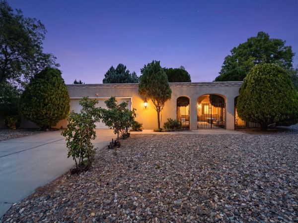 5813 La Madera Road NE, Albuquerque, NM 87109