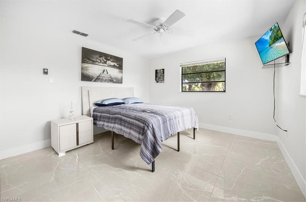 1318 Thompson St, North Fort Myers, FL 33903 Photo