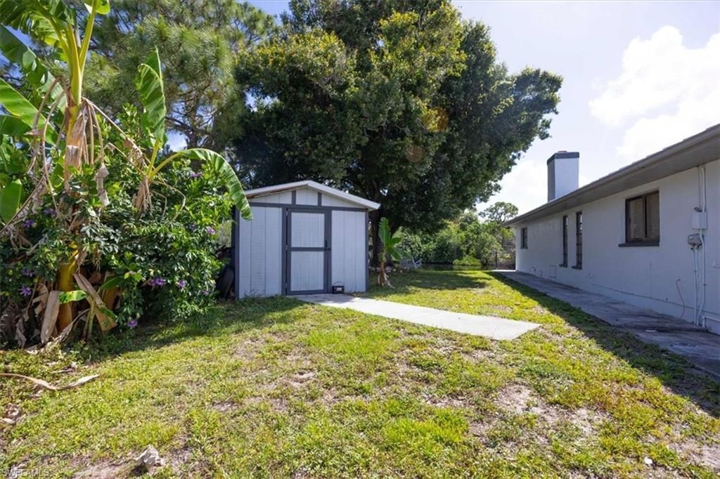 1318 Thompson St, North Fort Myers, FL 33903 Photo