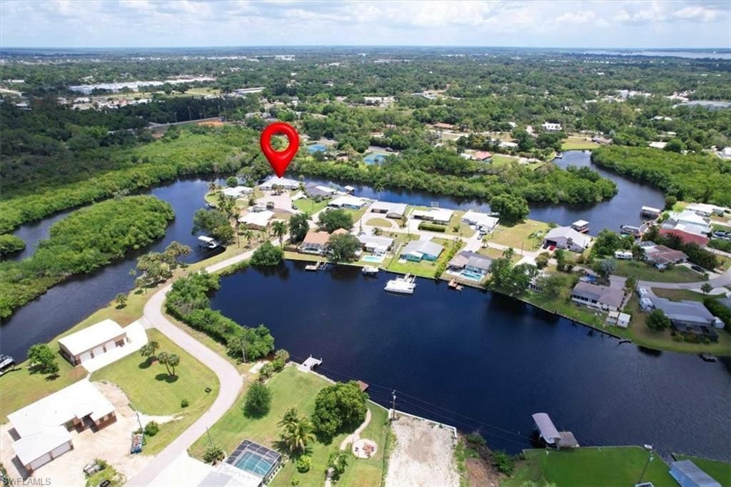 1318 Thompson St, North Fort Myers, FL 33903 Photo