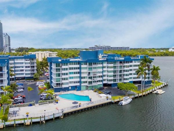 16558 NE 26th Ave , Unit 3H, North Miami Beach, FL 33160