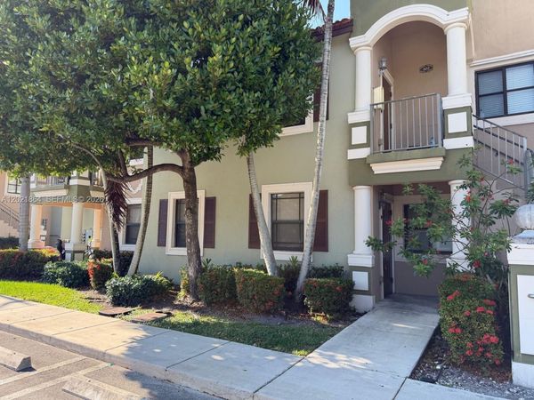 3585 NE 5th St , Unit 102, Homestead, FL 33033