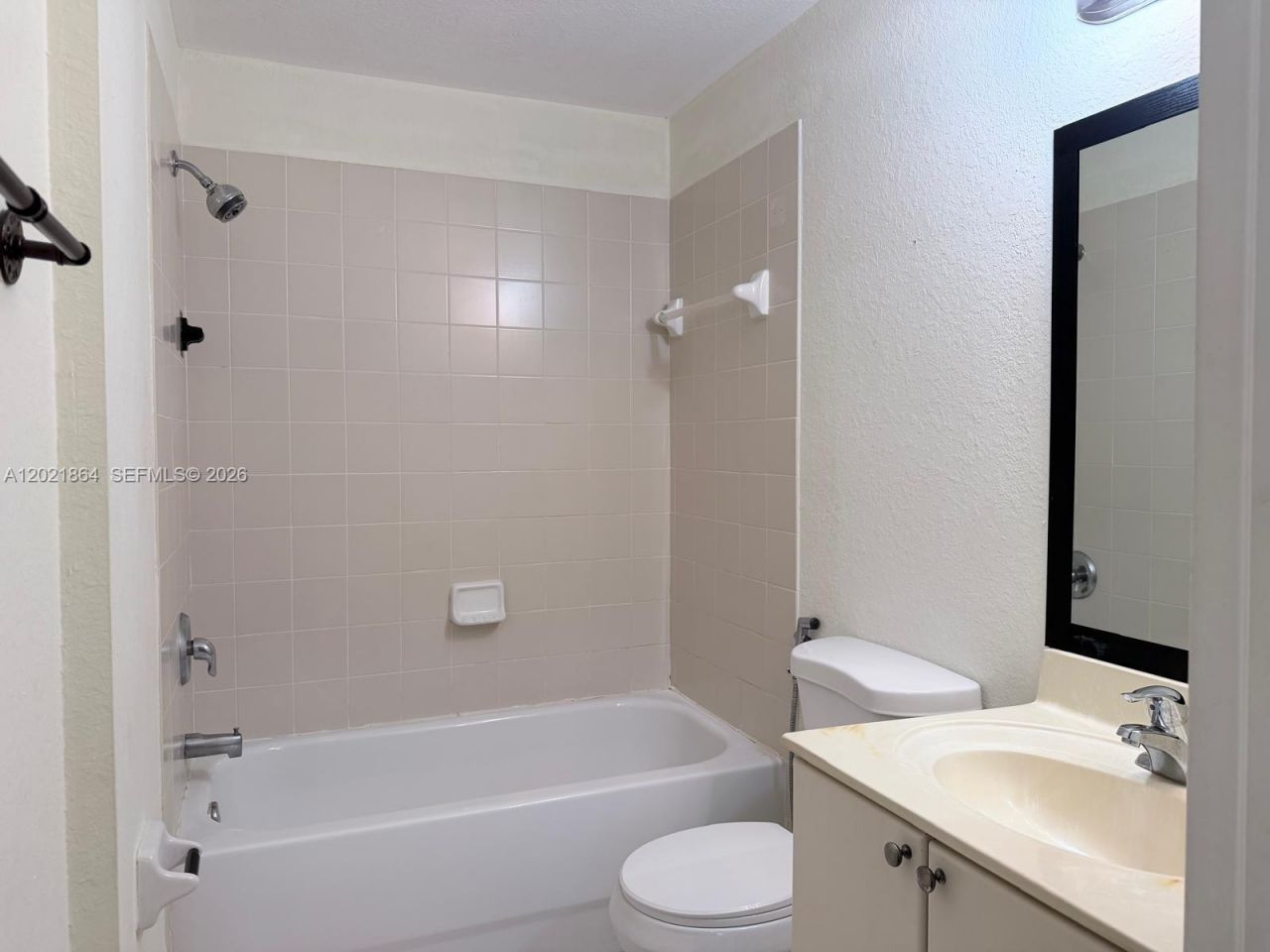 3585 NE 5th St , Unit 102, Homestead, FL 33033 Photo