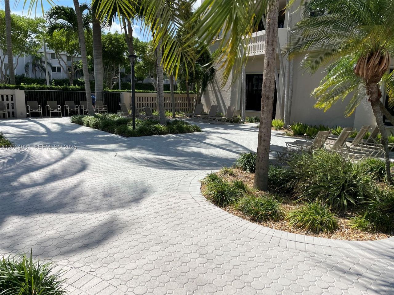 90 Edgewater Dr, Unit 1222, Coral Gables, FL 33133 Photo
