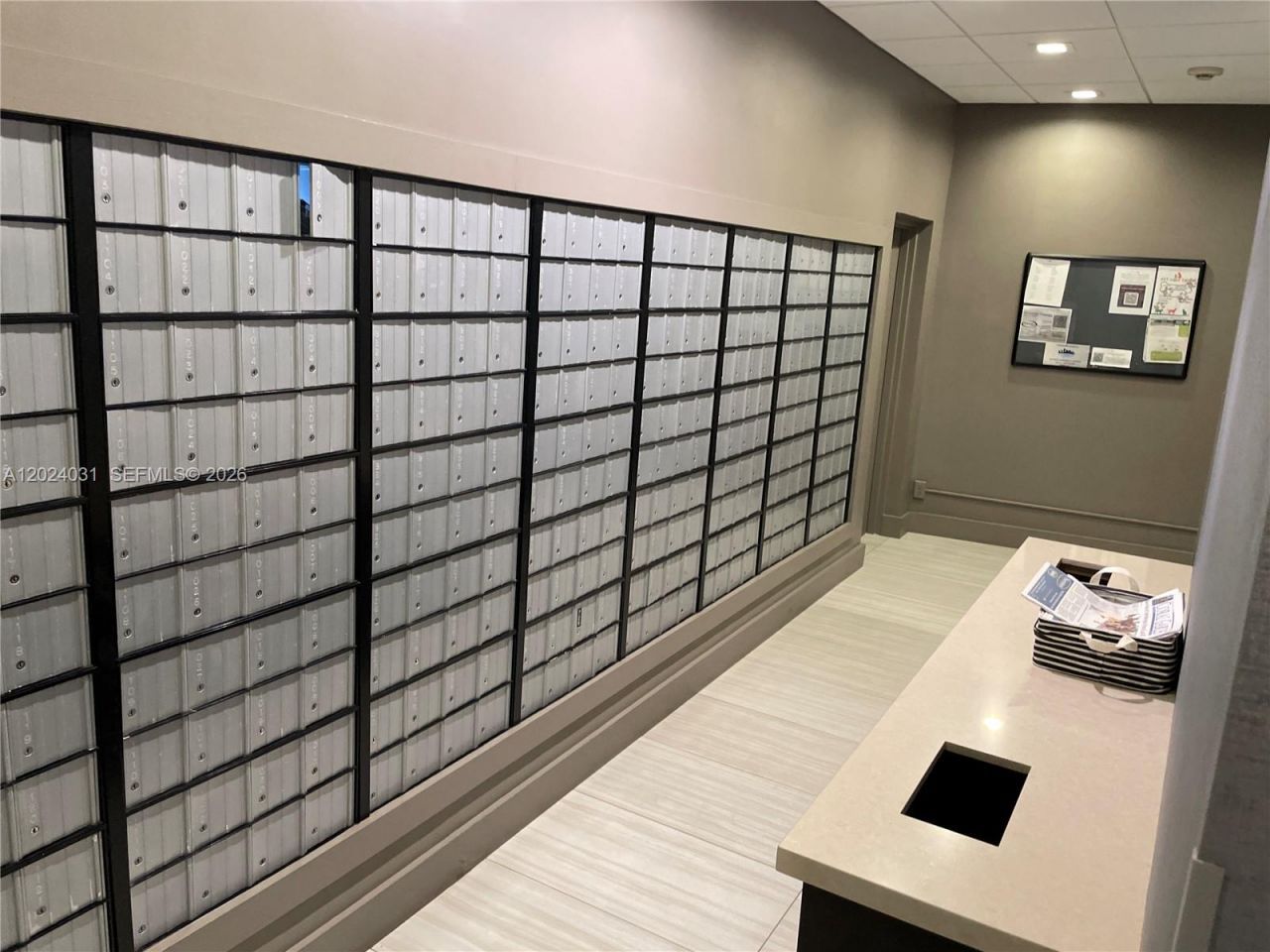 90 Edgewater Dr, Unit 1222, Coral Gables, FL 33133 Photo