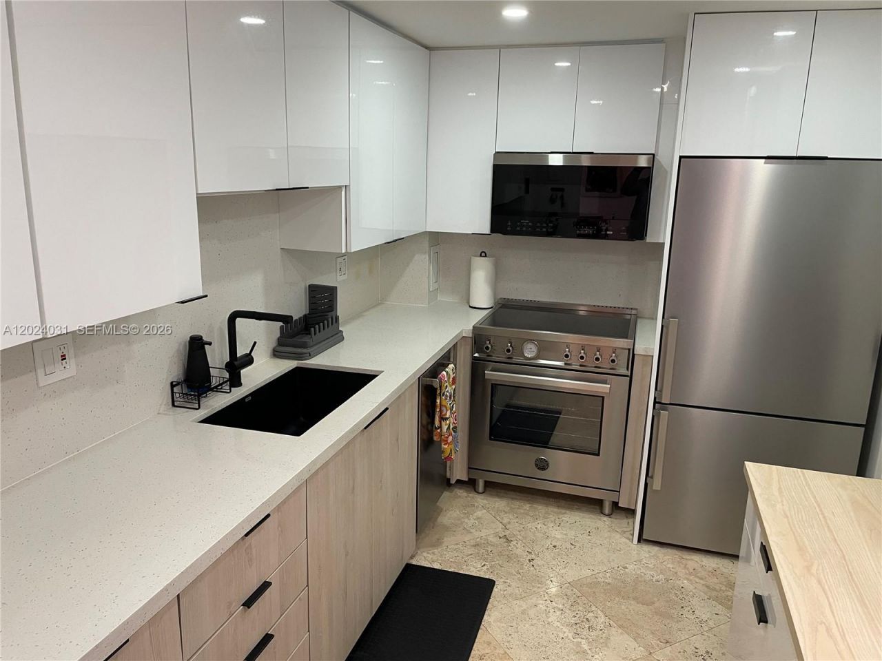 90 Edgewater Dr, Unit 1222, Coral Gables, FL 33133 Photo