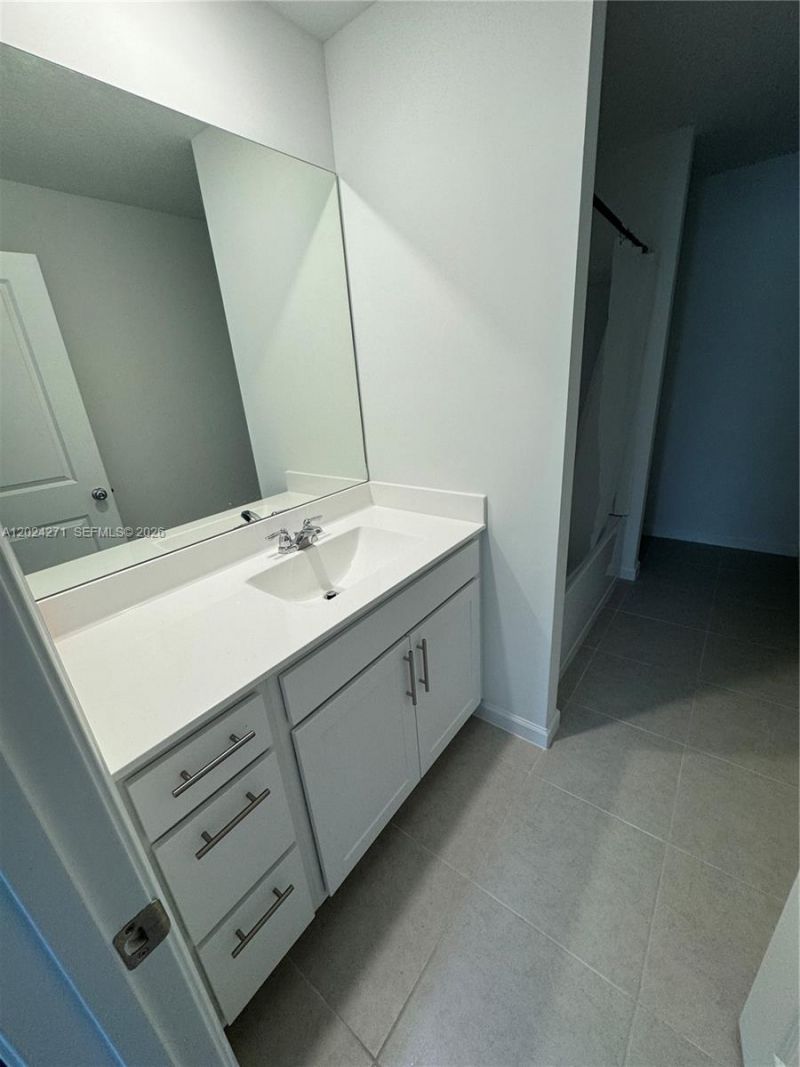 693 Carlyle Way, Fort Pierce, FL 34947 Photo