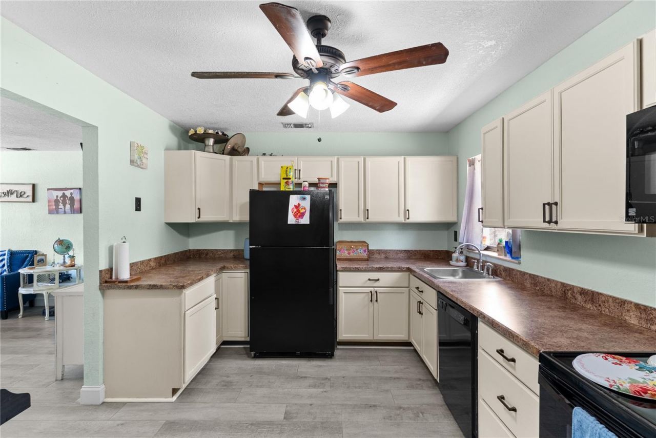 12 Beverly Drive, Frostproof, FL 33843 Photo