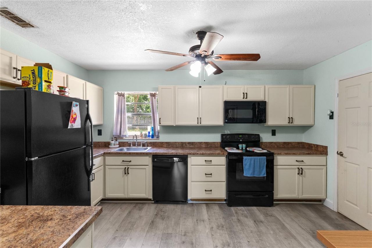 12 Beverly Drive, Frostproof, FL 33843 Photo