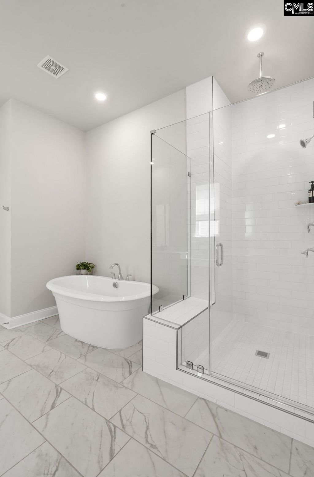 1020 Arrowwood Way  Photo 14
