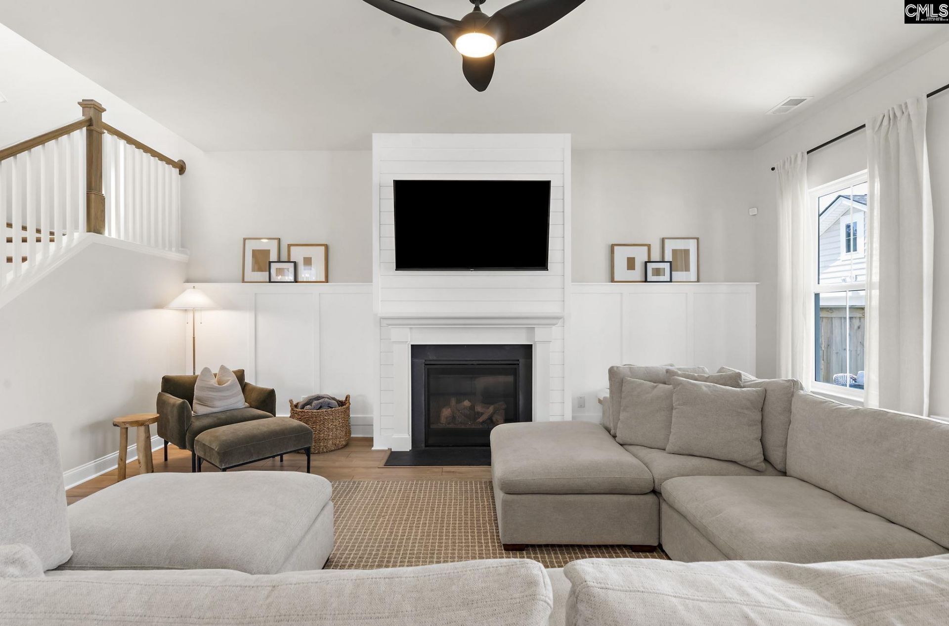 1020 Arrowwood Way  Photo 9