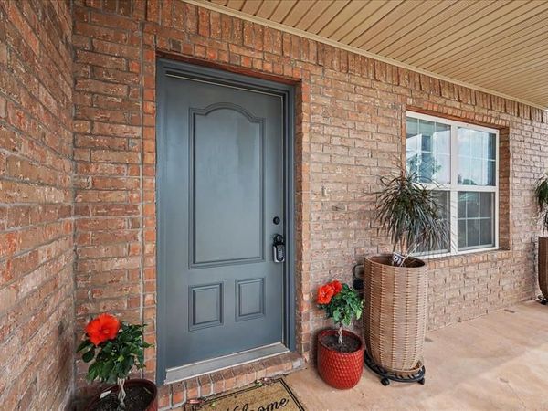 9616 Eli Drive, Moore, OK 73160