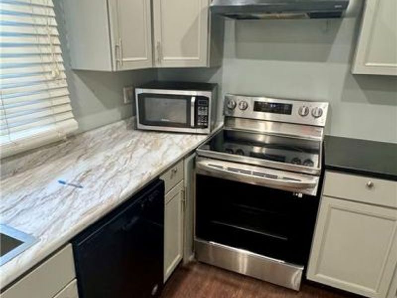 144 W Fairview Avenue, Dayton, OH 45405 Photo 5