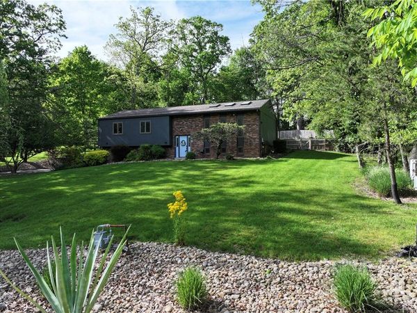 221 Fair Oaks, Wexford, PA 15090