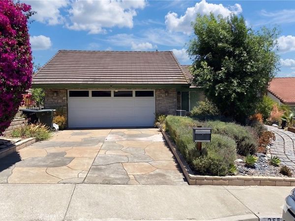 25522 Mackenzie Street, Laguna Hills, CA 92653