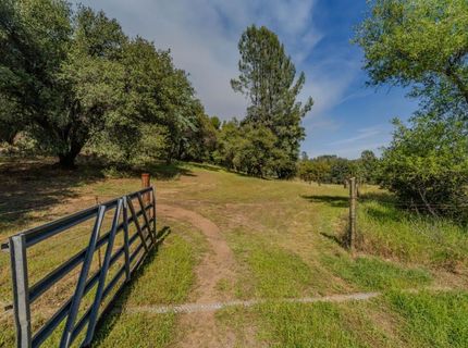 6216 Trout Ln, Mountain Ranch, CA 95246 Photo