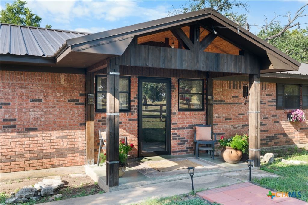 4540 County Road 107, Gatesville, TX 76528 Main Photo