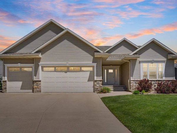4807 Hay Field Ct SW, Cedar Rapids, IA 52404