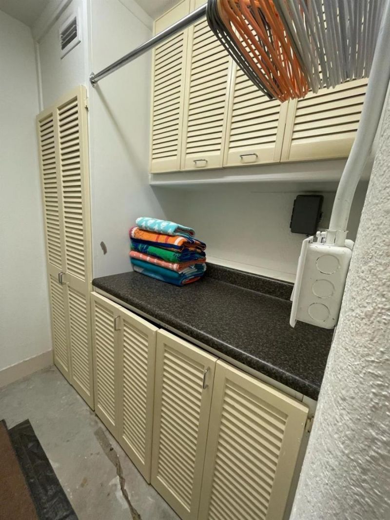 6015 Carlton Avenue, Sarasota, FL 34231 Photo