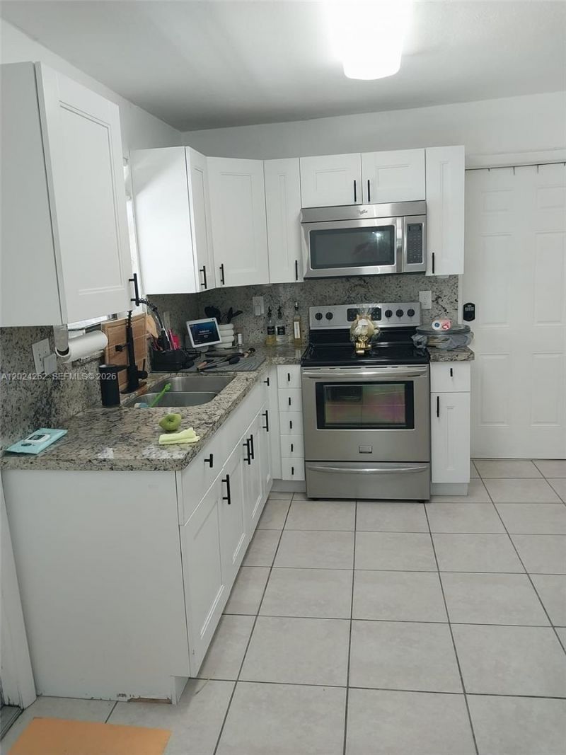 2034 NW 93rd St, Miami, FL 33147 Photo