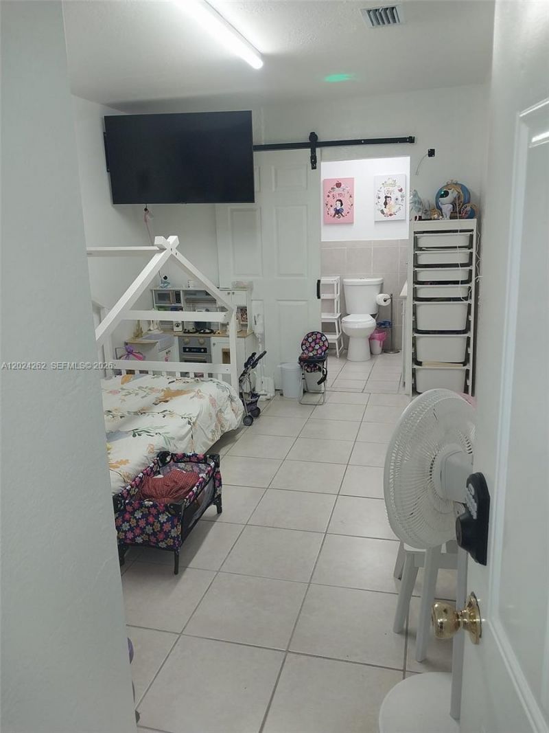 2034 NW 93rd St, Miami, FL 33147 Photo