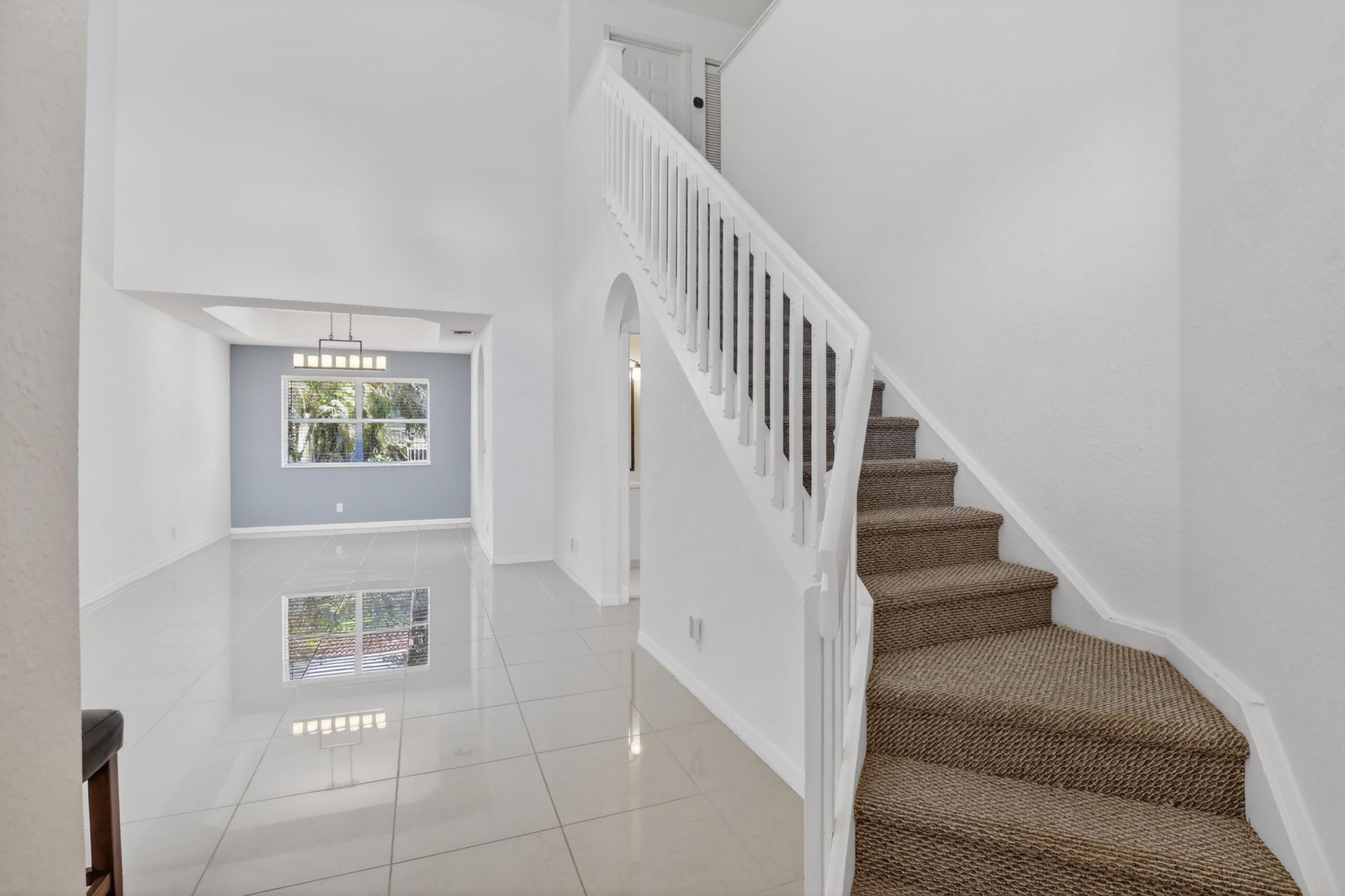 10690 NW 2nd Circle, Pembroke Pines, FL 33026 Photo