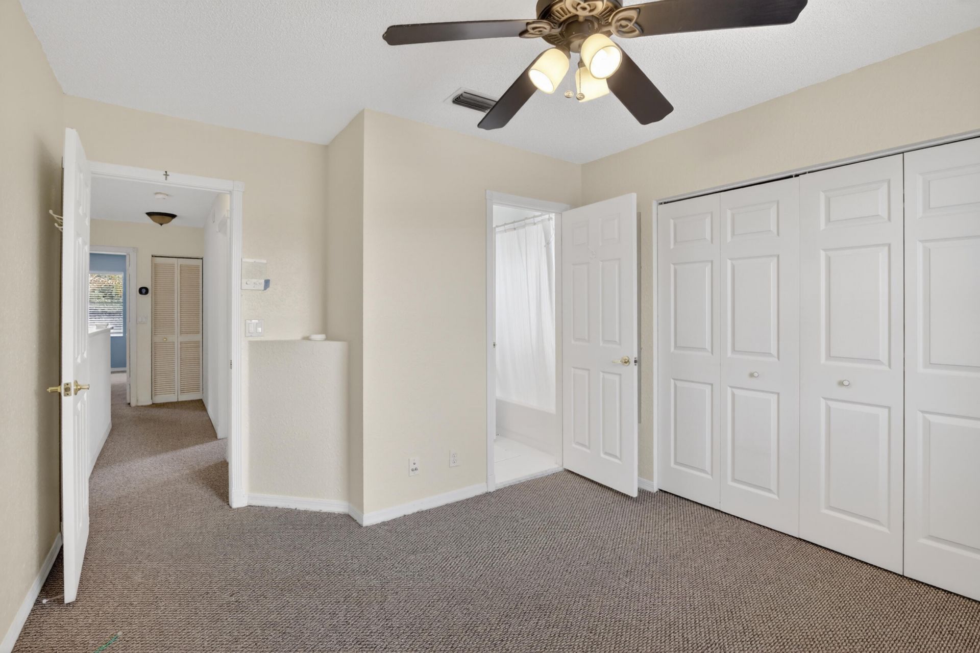 10690 NW 2nd Circle, Pembroke Pines, FL 33026 Photo