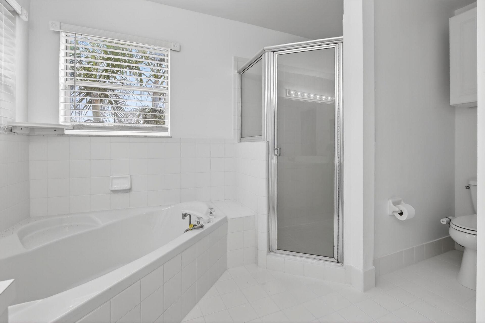 10690 NW 2nd Circle, Pembroke Pines, FL 33026 Photo