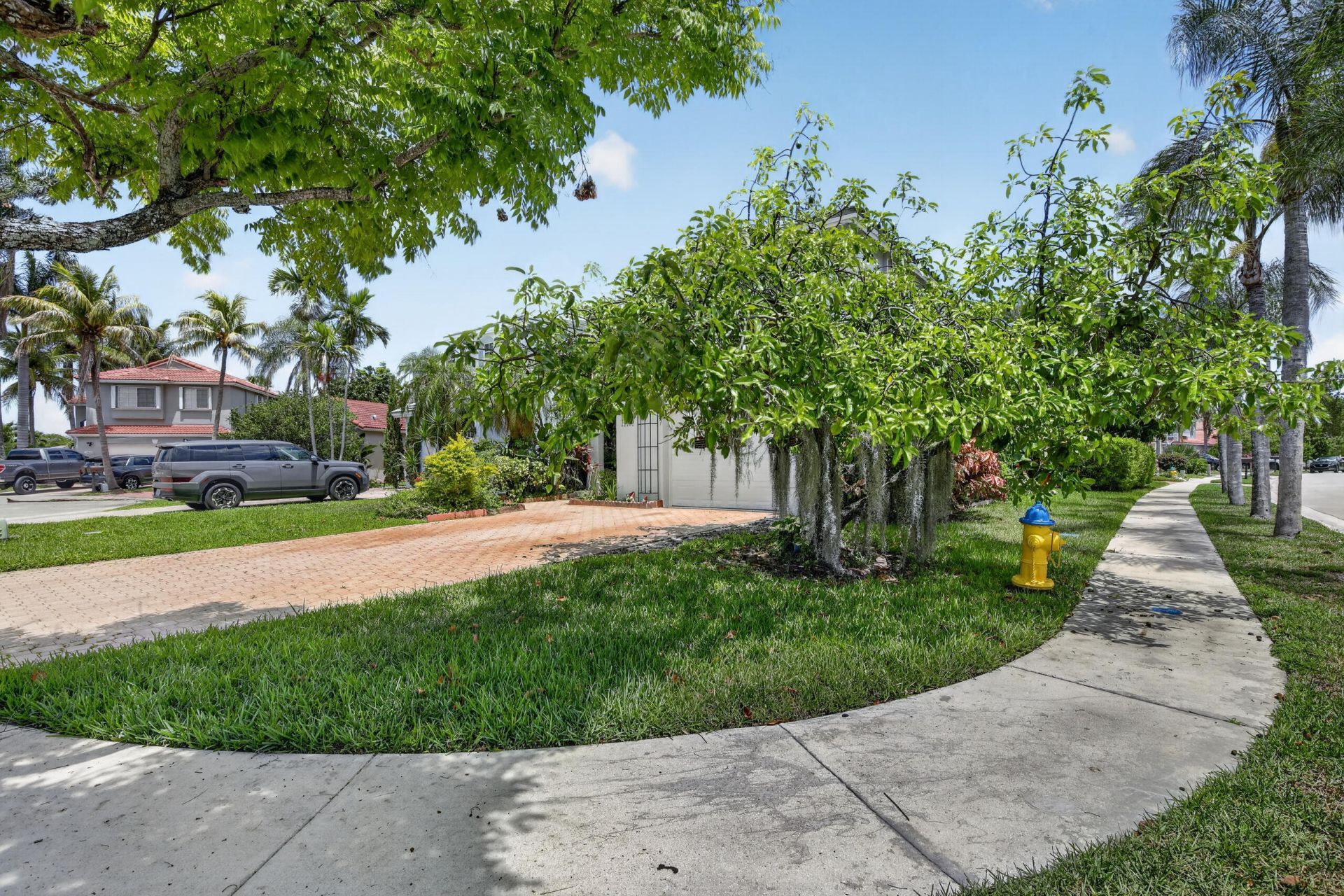 10690 NW 2nd Circle, Pembroke Pines, FL 33026 Photo