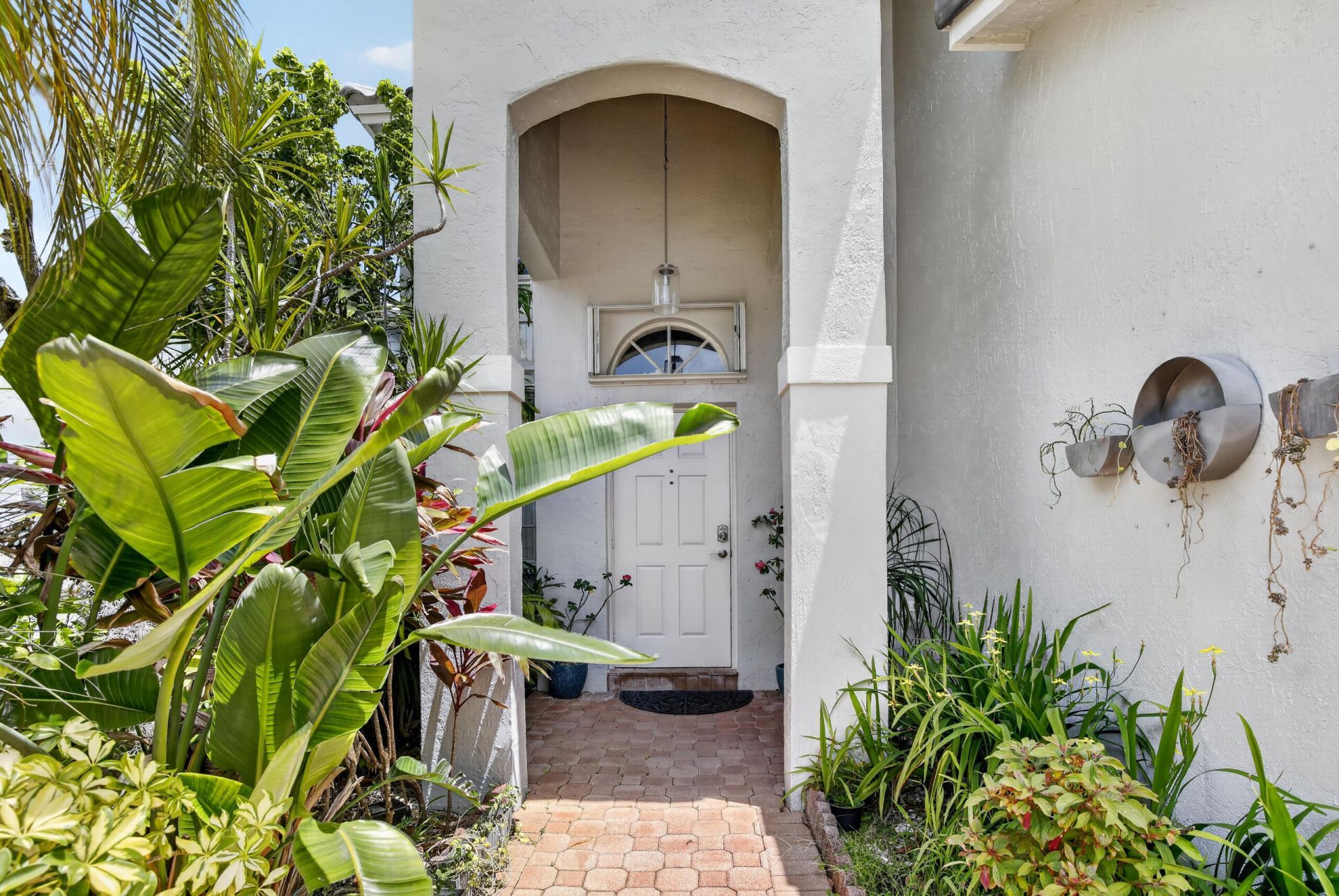 10690 NW 2nd Circle, Pembroke Pines, FL 33026 Photo