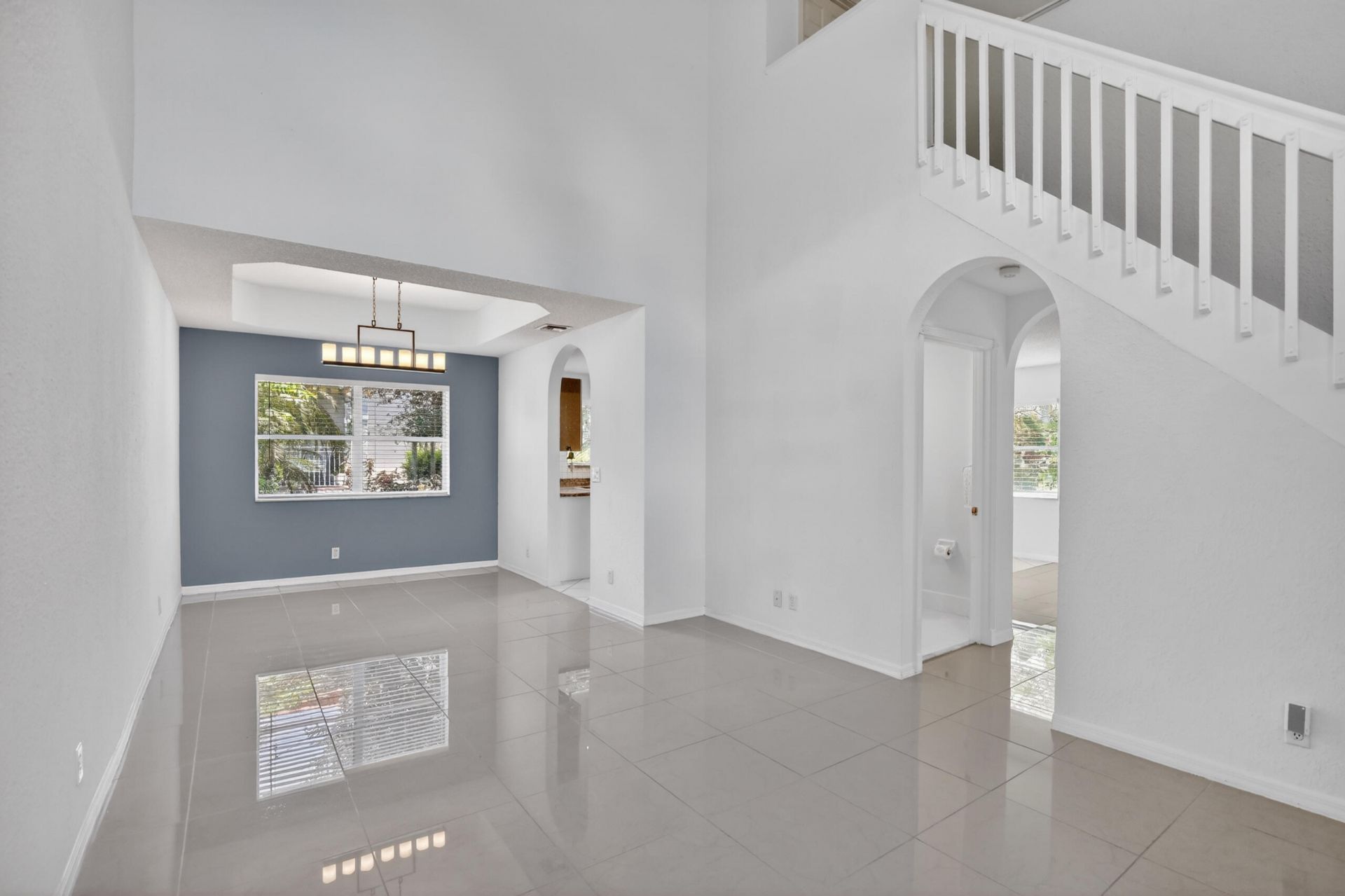 10690 NW 2nd Circle, Pembroke Pines, FL 33026 Photo