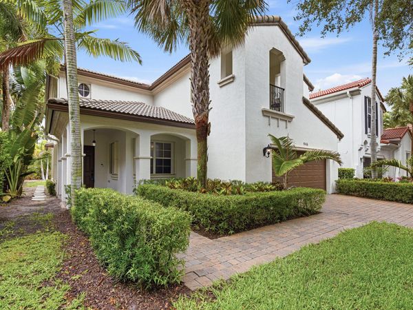 946 Mill Creek Drive, Palm Beach Gardens, FL 33410