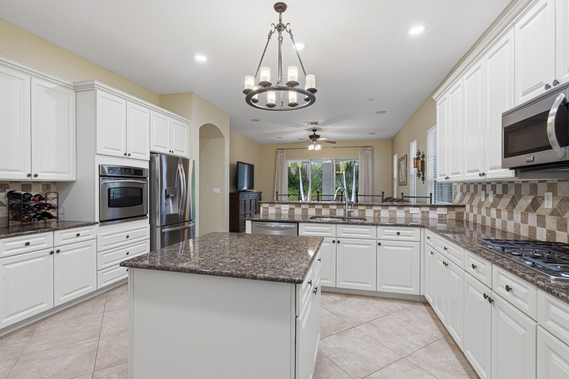 946 Mill Creek Drive, Palm Beach Gardens, FL 33410 Photo