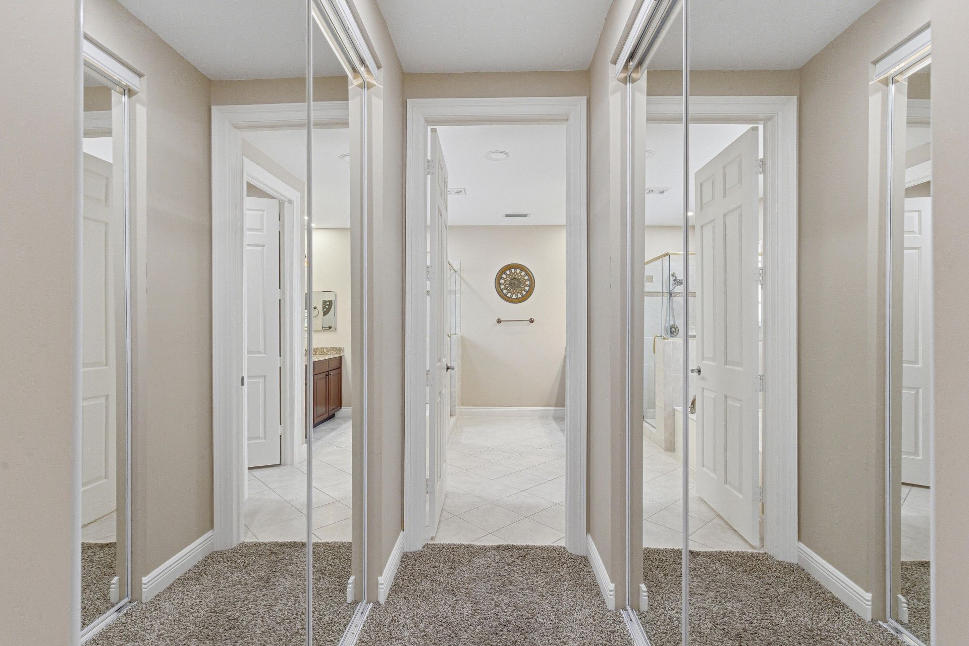 946 Mill Creek Drive, Palm Beach Gardens, FL 33410 Photo
