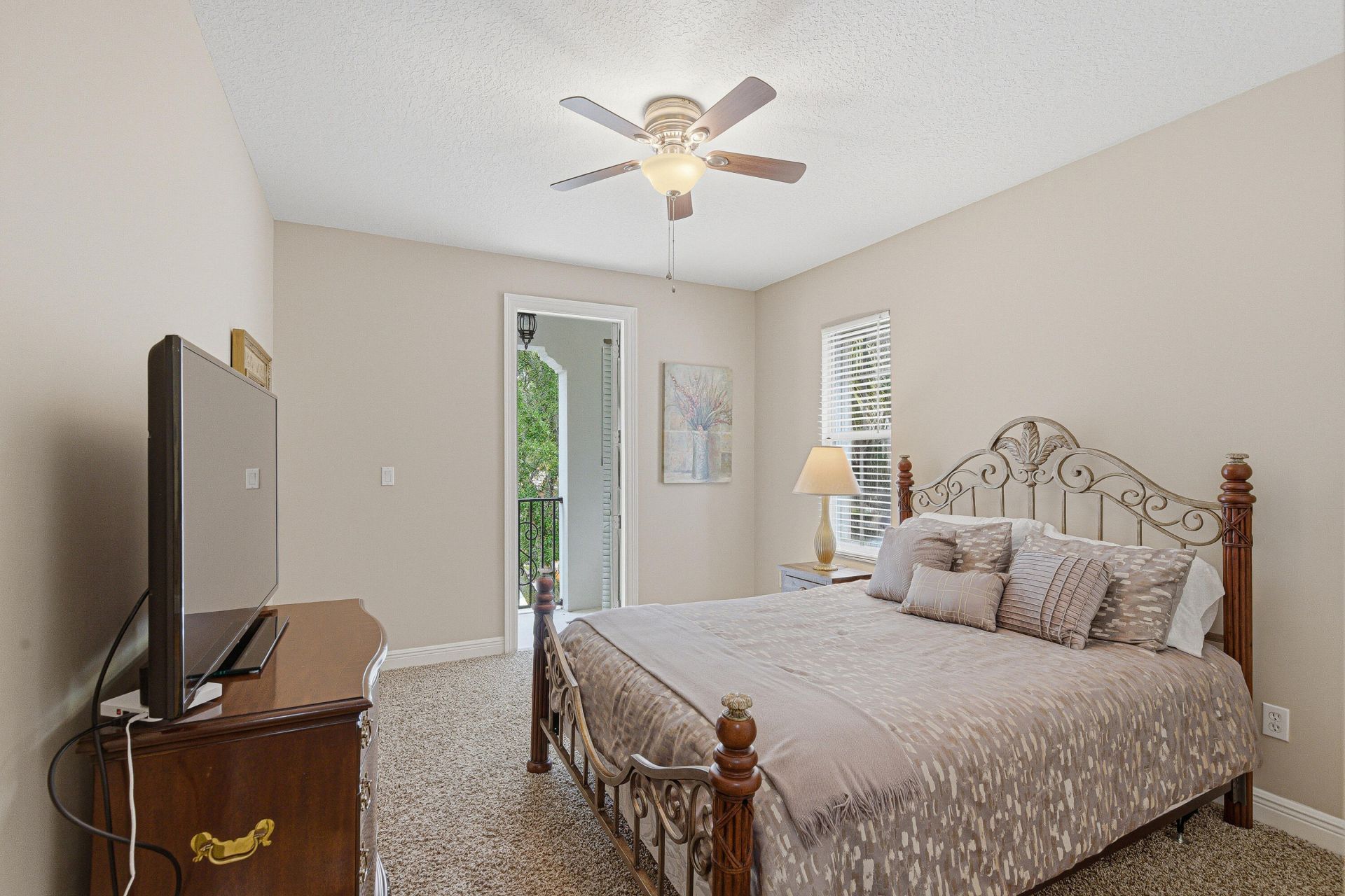 946 Mill Creek Drive, Palm Beach Gardens, FL 33410 Photo