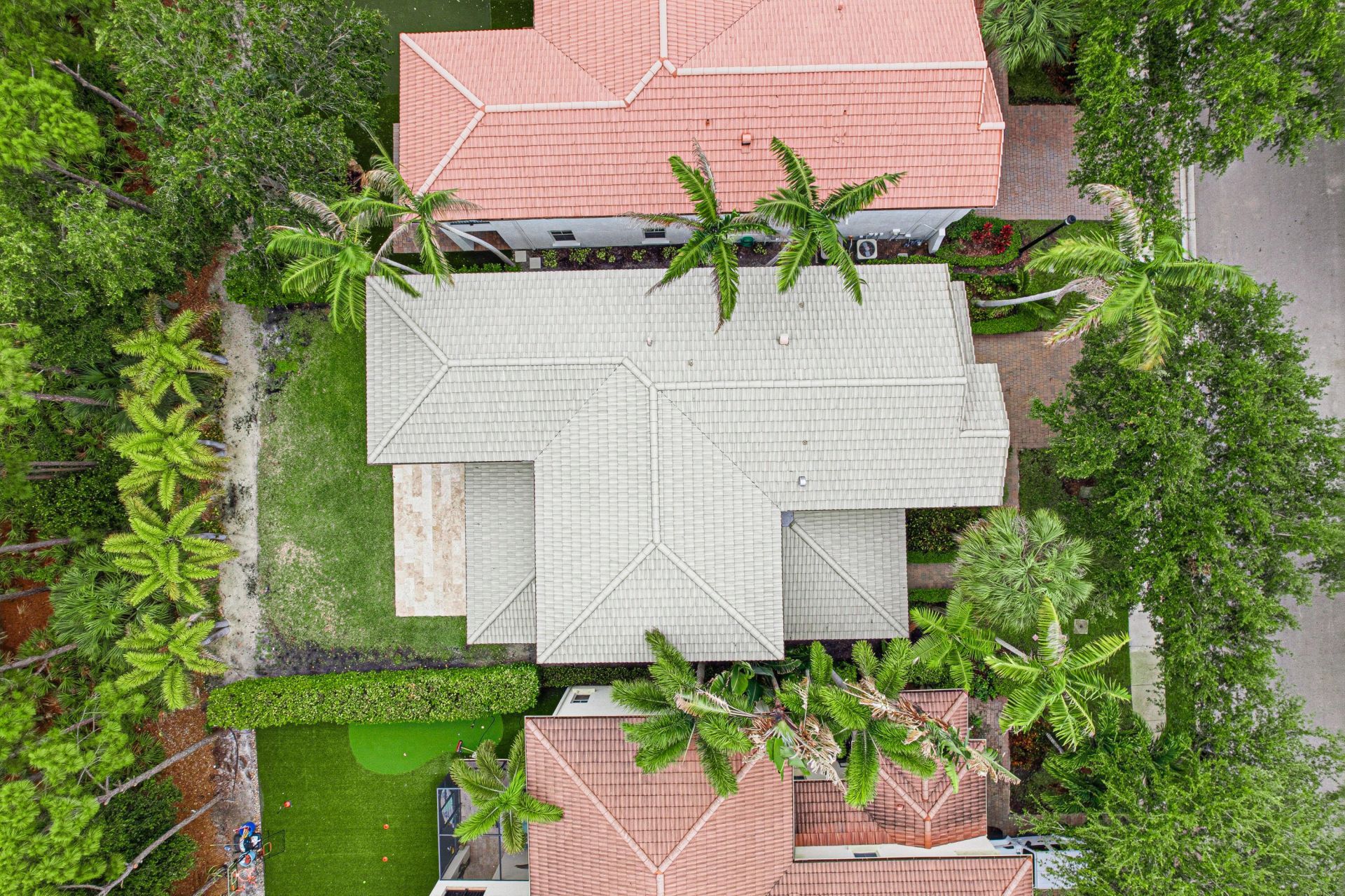 946 Mill Creek Drive, Palm Beach Gardens, FL 33410 Photo