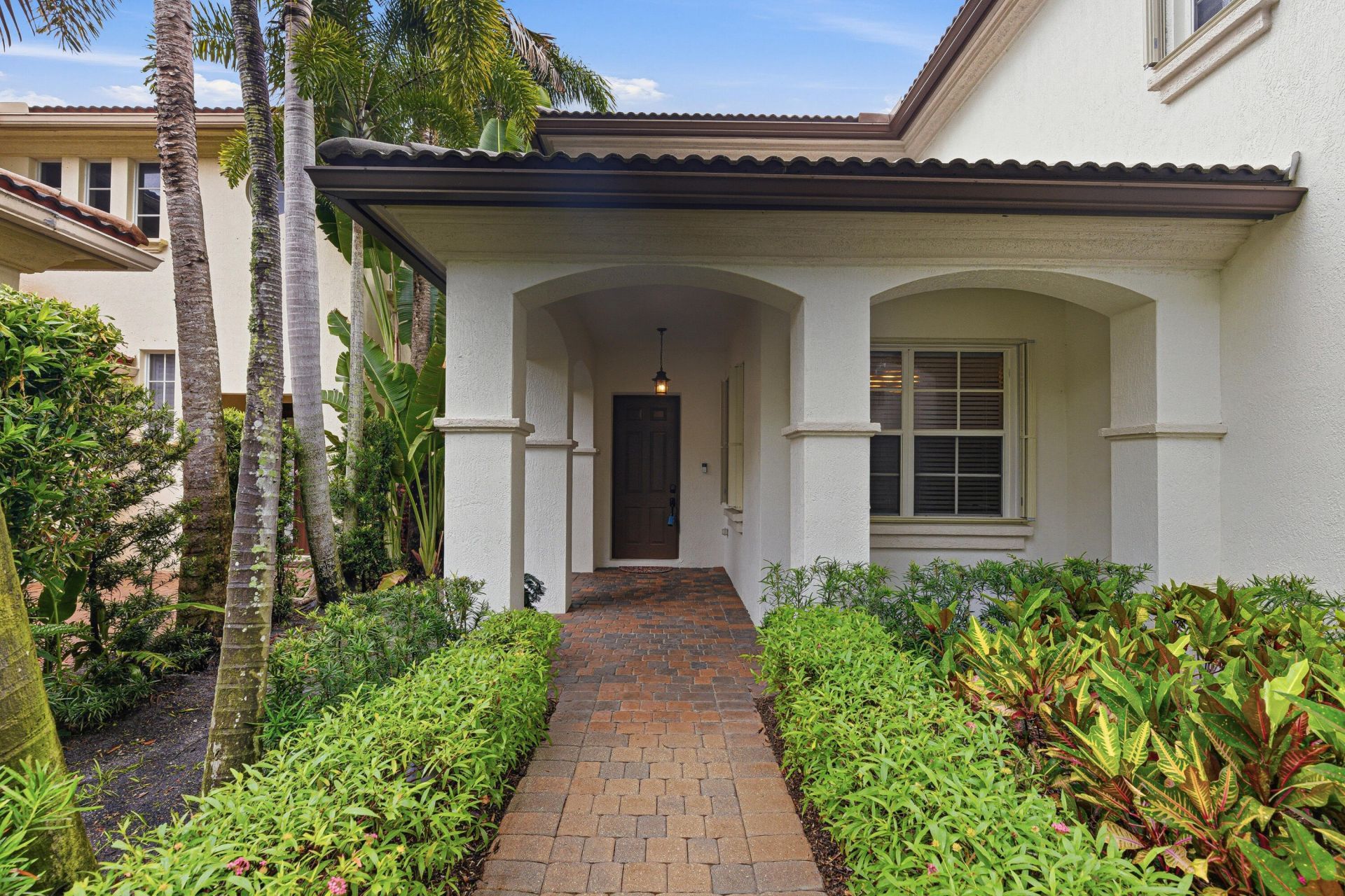 946 Mill Creek Drive, Palm Beach Gardens, FL 33410 Photo