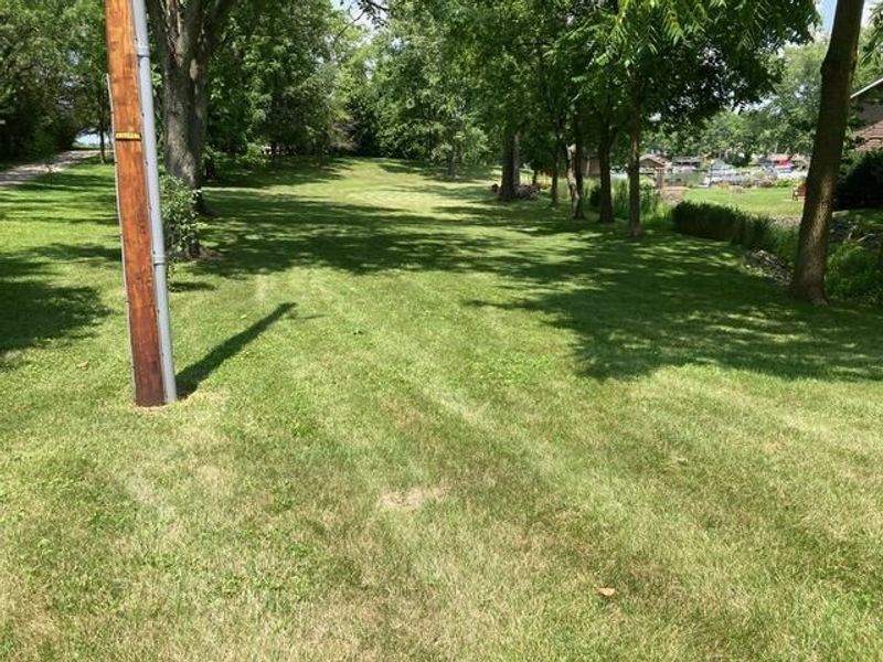 1410 E Choctaw Drive, London, OH 43140 Photo 4
